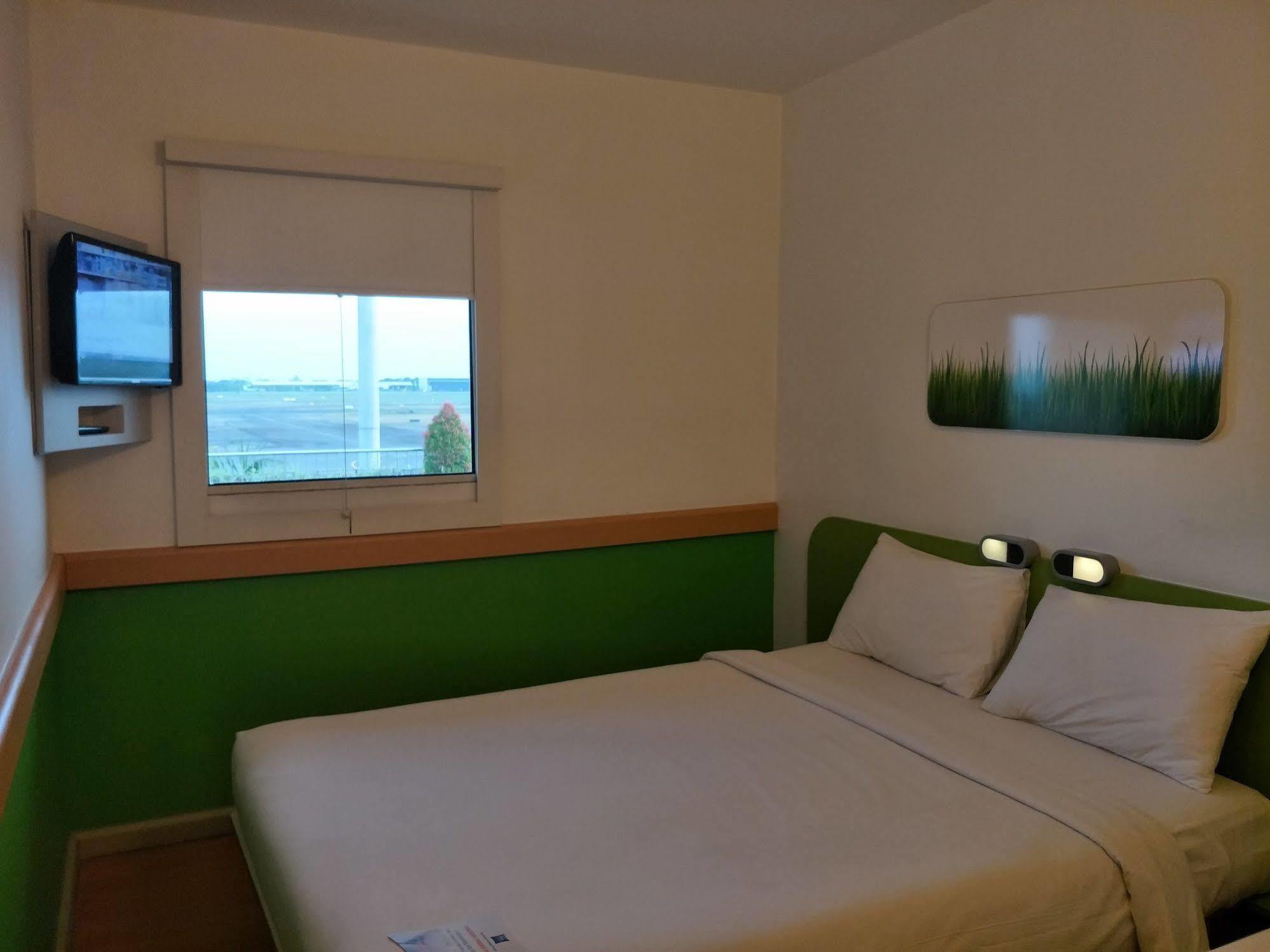 Cordia Hotel Surabaya Airport - Hotel Dalam Bandara - Formerly Ibis Budget Surabaya Airport سيدوارجو المظهر الخارجي الصورة