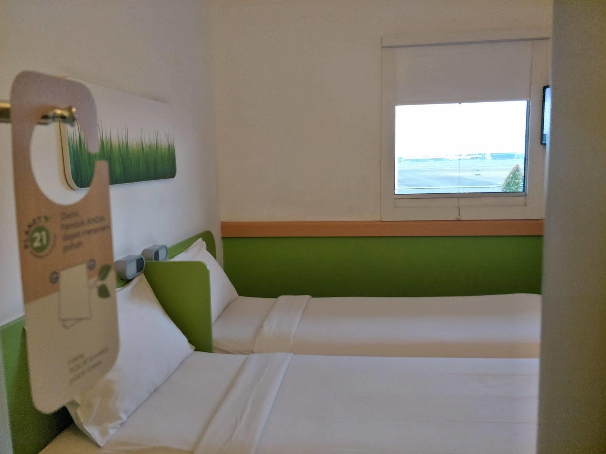 Cordia Hotel Surabaya Airport - Hotel Dalam Bandara - Formerly Ibis Budget Surabaya Airport سيدوارجو المظهر الخارجي الصورة